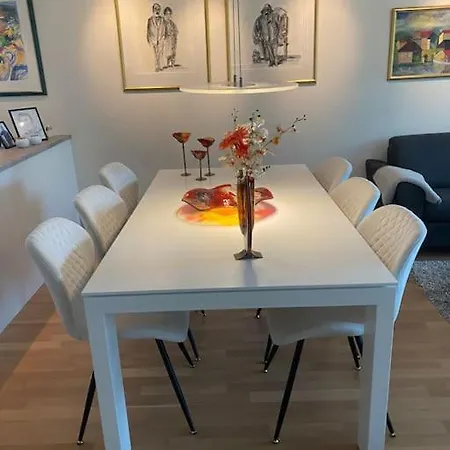 Διαμέρισμα Beautiful Flat Near City Center *