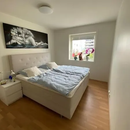 Beautiful Flat Near City Center Στάβανγκερ